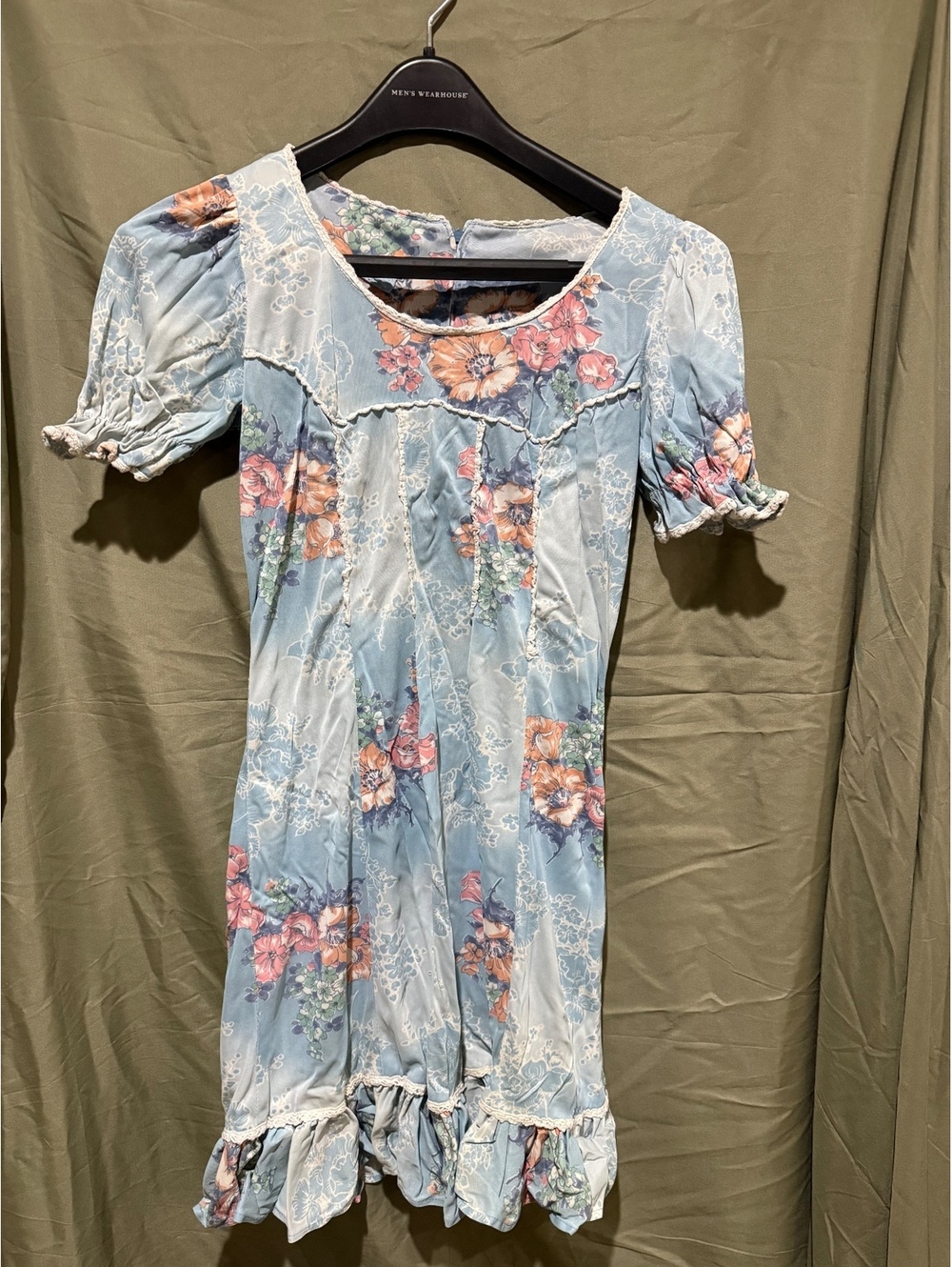 Vintage Light Blue Floral Short Sleeve Ruffle Hem Dress